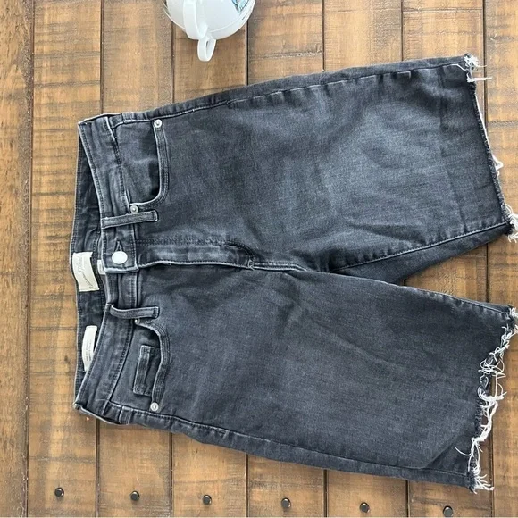 High rise Bermuda shorts - Picture 2 of 4